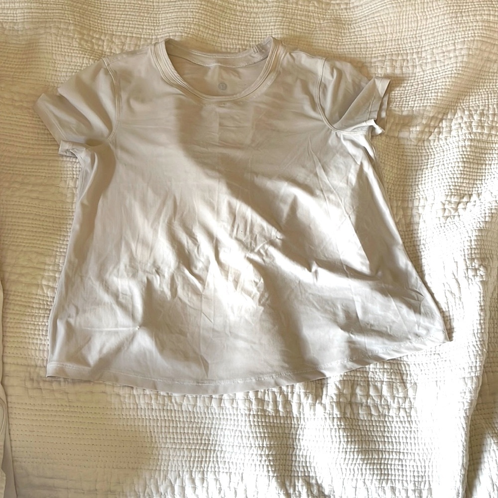 White Lululemon shirt